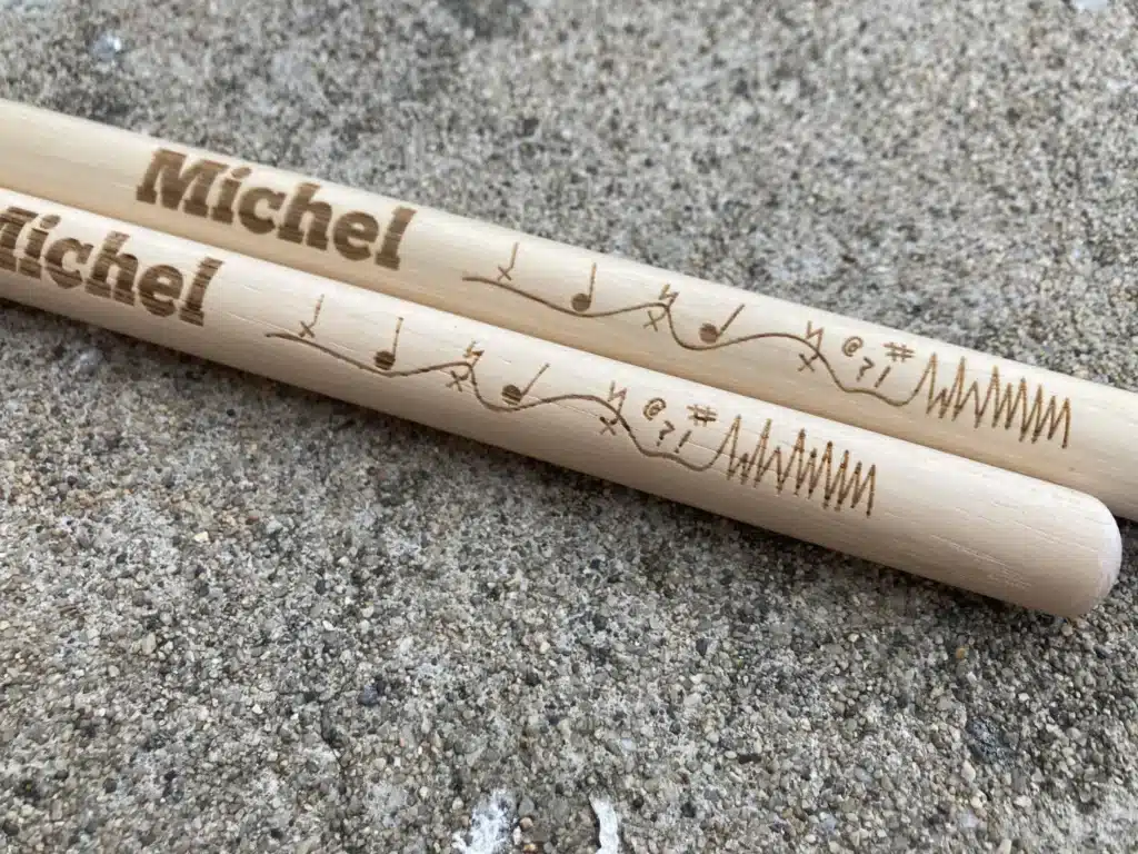 baguettes de batterie personnalisées