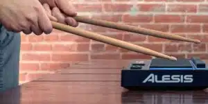 Alesis sample pad 4 leguidedesbatteurs.com