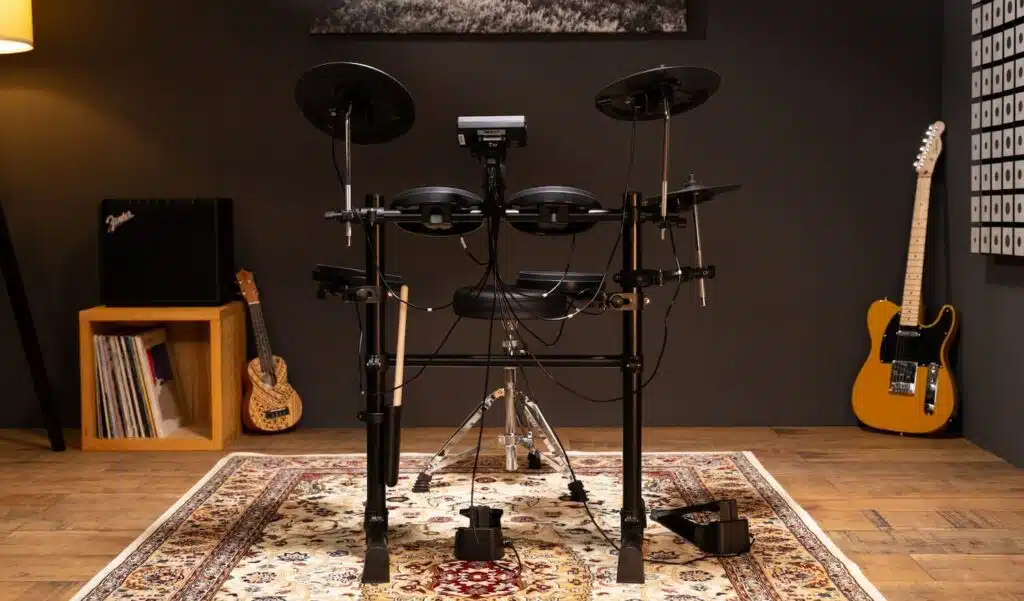 Batterie électronique dans une pièce
Millenium HD-120