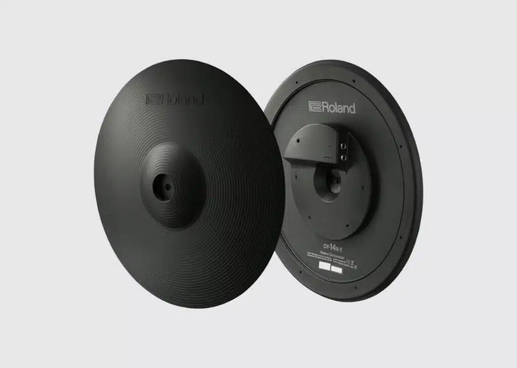 a cloRoland TD-17KVX2se-up of a drum set