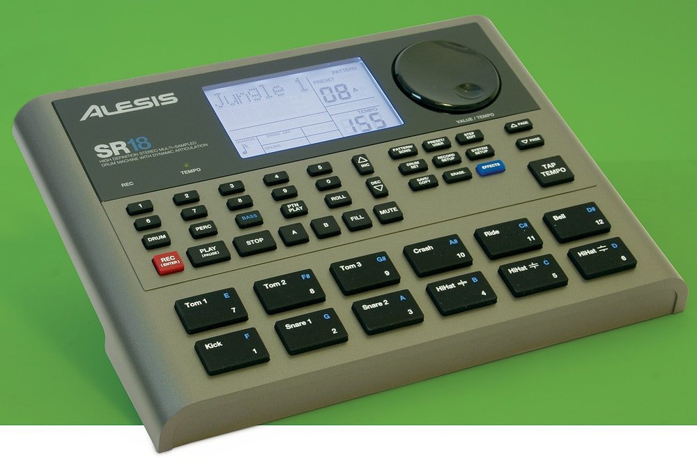 Boîte à rythmes Alesis SR18 moderne leguidedesbatteurs.com