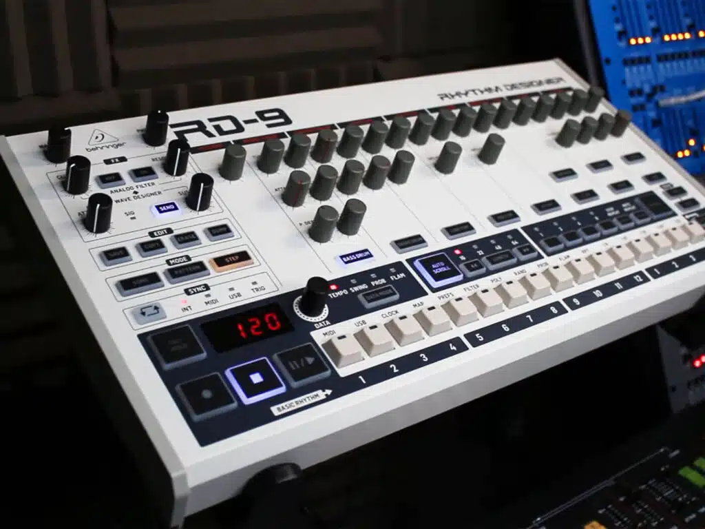 Behringer RD-9