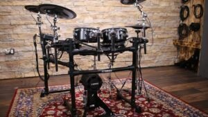 Batterie électronique sur un tapis Avis Yamaha DTX8K-M