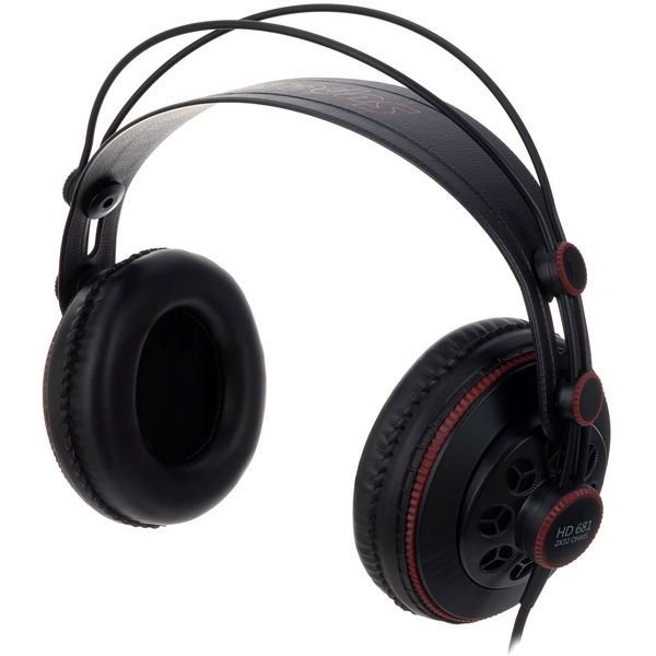 Superlux HD-681, vue 1 (photo Thomann)