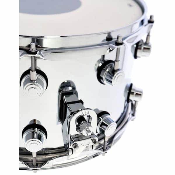 Detail du declencheur MAG chrome et des tirants de la DW Performance Steel