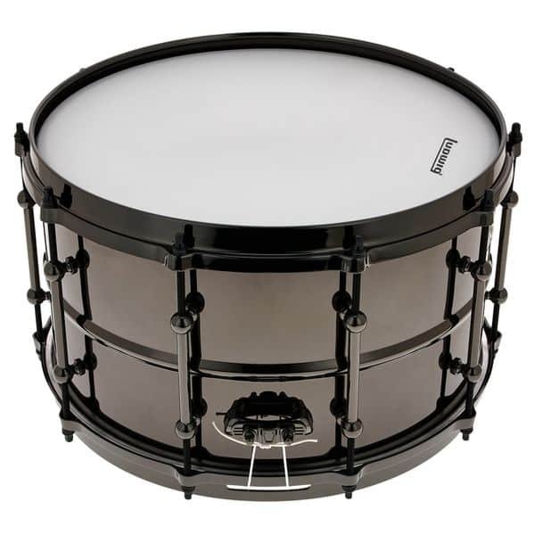 Vue de dessus de la Ludwig Universal Brass 14x8 au fut laiton nickele noir et accastillage noir