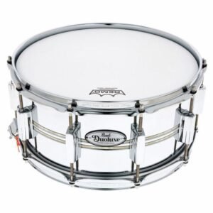 Vue trois quarts de la Pearl Sensitone Duoluxe 14x6,5 chrome sur laiton avec bande nacre