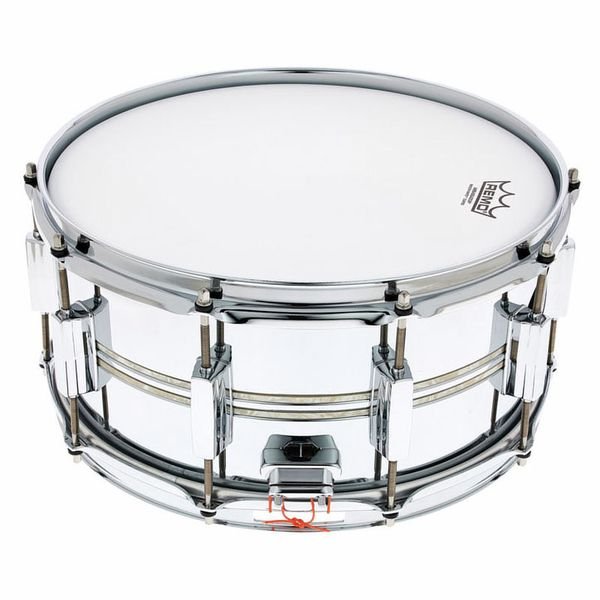 Vue trois quarts droite de la Pearl Duoluxe avec ses SuperHoops chromes