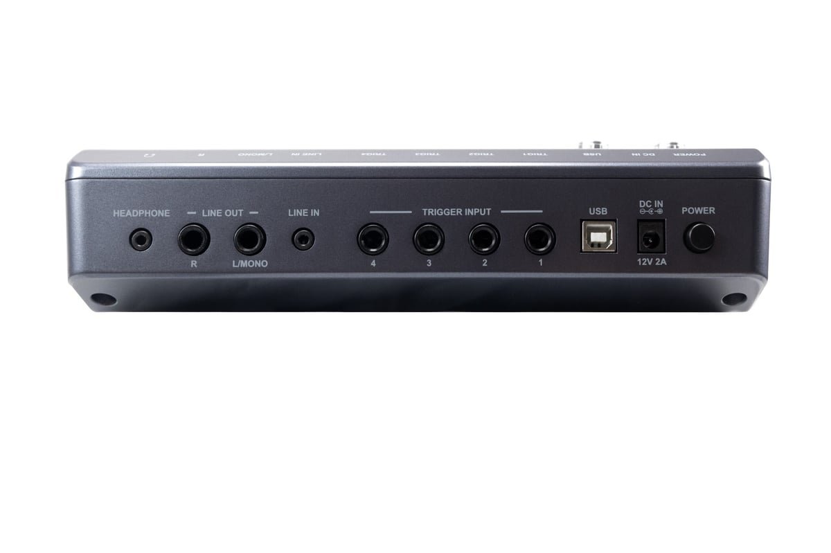 Connectique du module Shiver EDS-3 : sortie casque, line out, line in, quatre entrées trigger, USB et alimentation 12V
