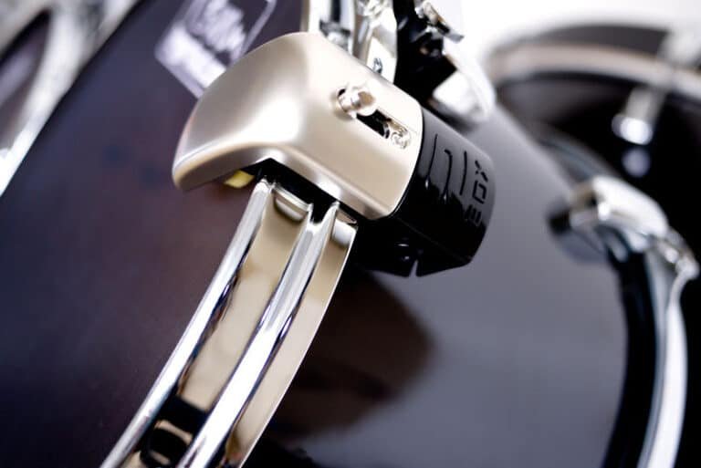 Trigger 2box TrigIt serré sur un cercle chromé à double bord