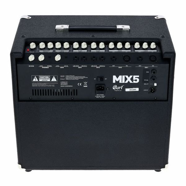 Cort MIX-5 vu de trois quarts