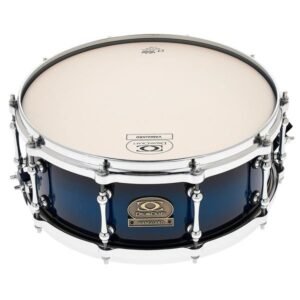 DrumCraft Vanguard Maple 14x5,5 en finition Blue Burst avec ses cercles moules