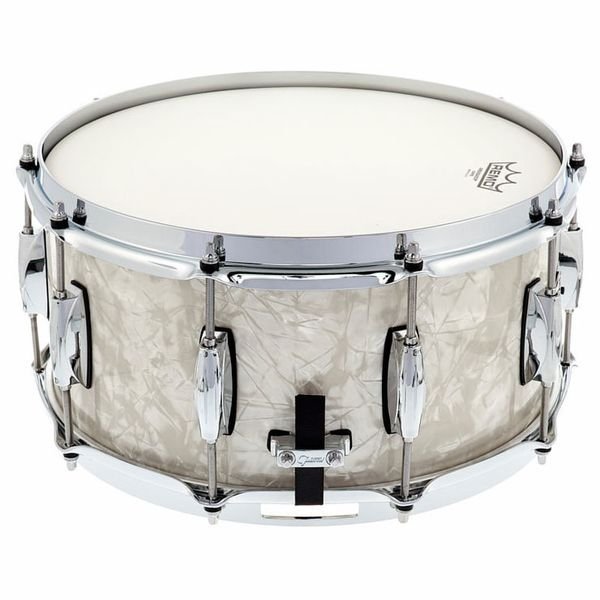 Detail du declencheur et du timbre de la Gretsch Renown Maple