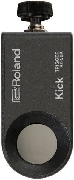 Roland RT-30K vu de dessus : logo Roland, mention Kick Trigger et pastille du capteur