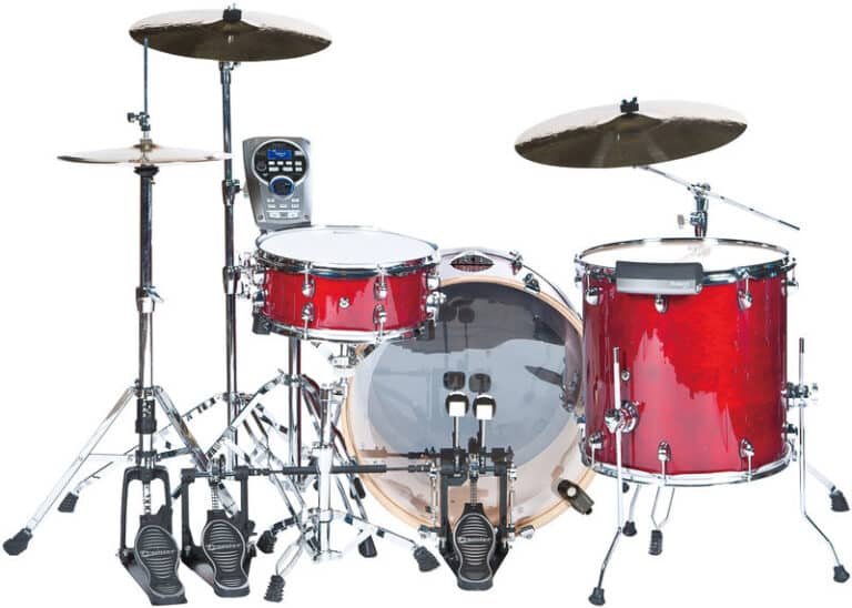 Batterie acoustique rouge en double pédale avec module Roland et trigger sur la grosse caisse